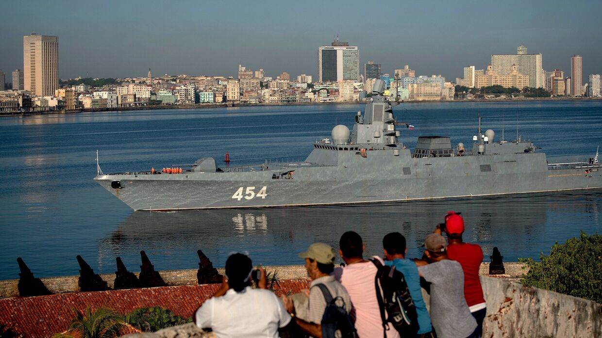 Фрегат ВМФ России Адмирал Горшков прибывает в порт Гавана, Куба