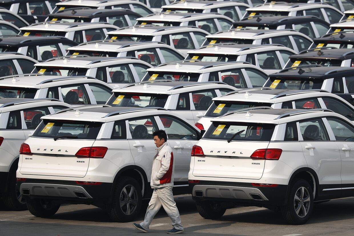 Автомобили, произведенные на заводе Great Wall Motors в Баодине, Китай