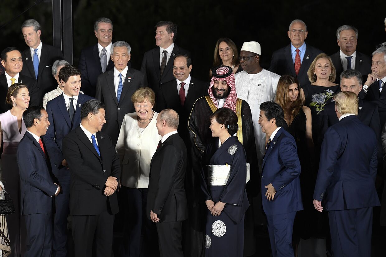 Лидеры стран G-20 на саммите в Осаке
