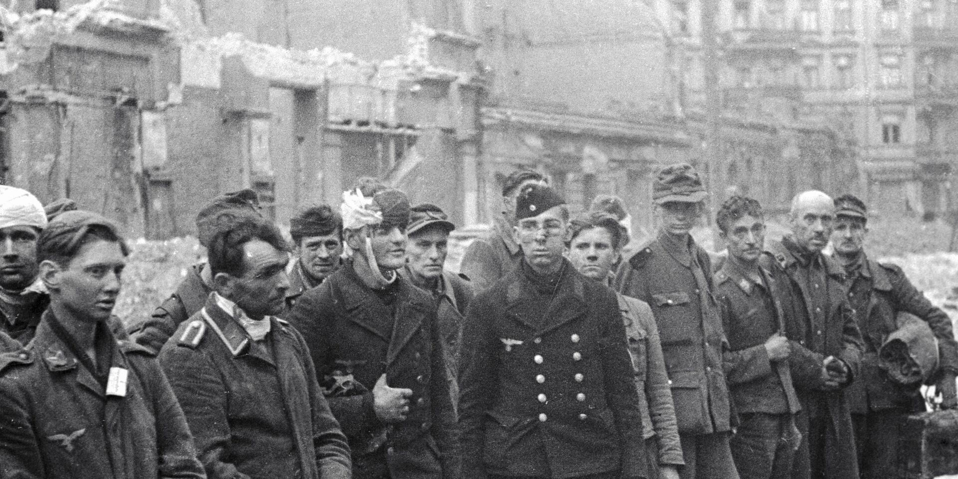 Пленные фашисты на улице Берлина - ИноСМИ, 1920, 10.05.2024