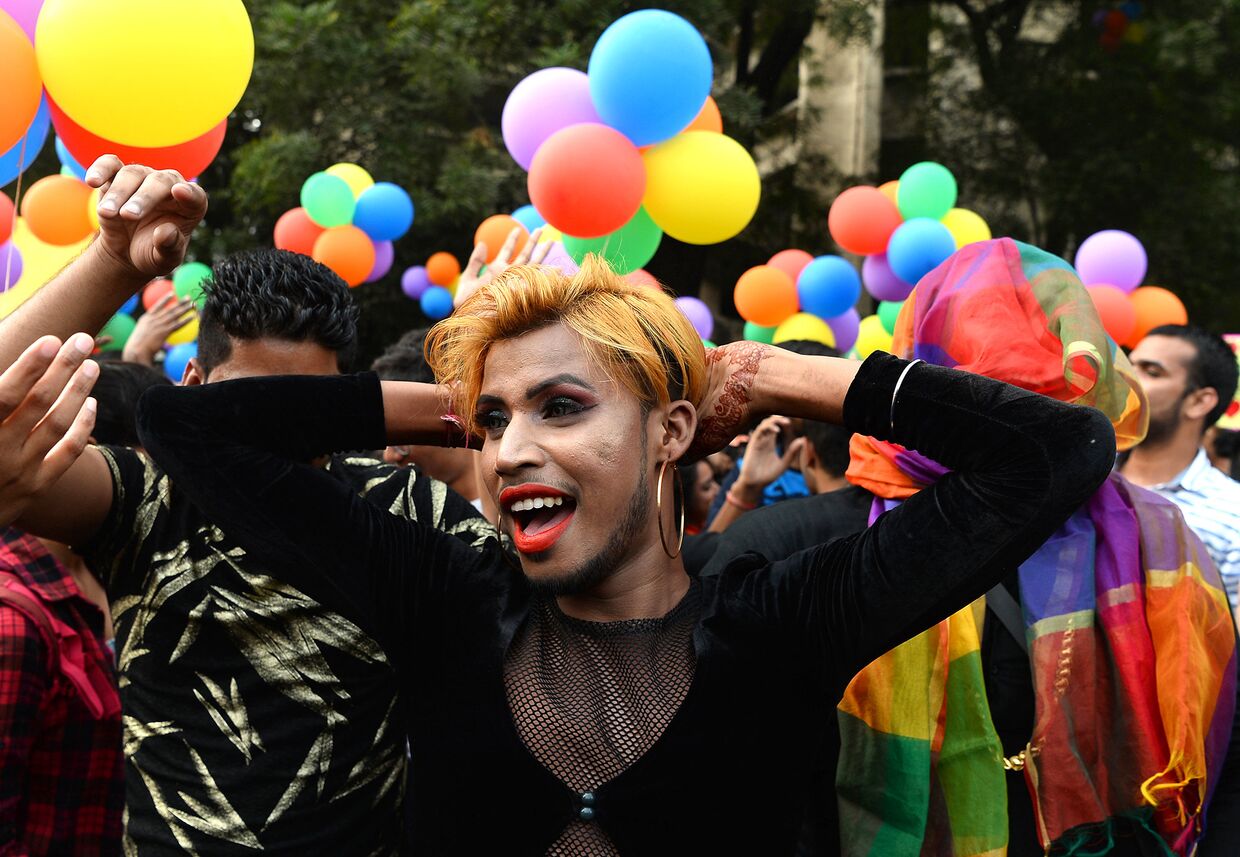 Участники гей-парада в Нью-Дейли, Индия