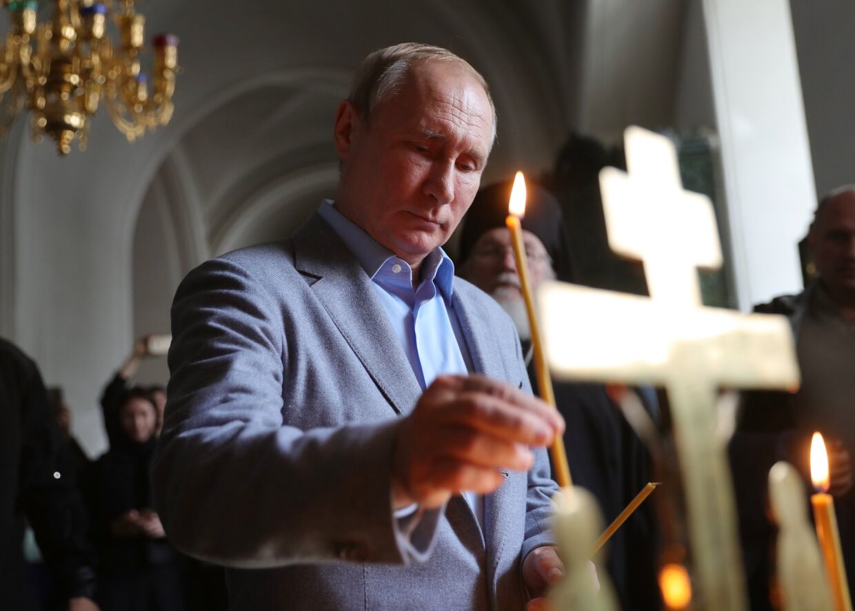 Президенты РФ и Белоруссии В. Путин и А. Лукашенко посетили Валаамский монастырь