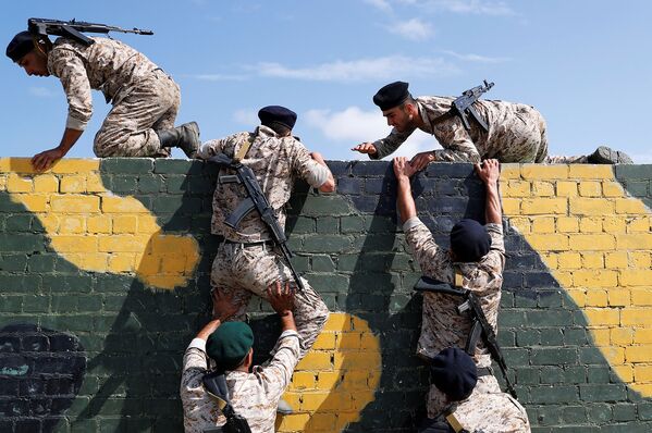 Морские пехотинцы из Ирана принимают участие в Международных армейских играх