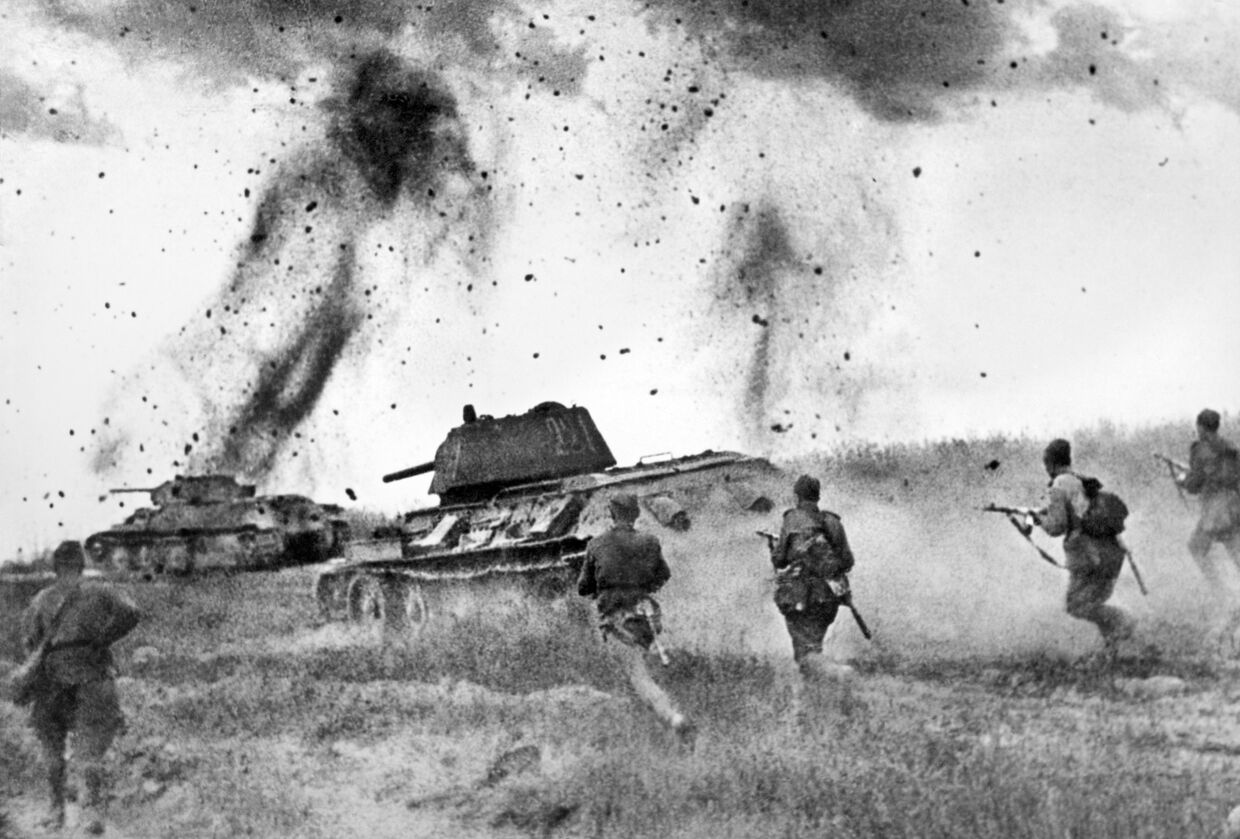 Курская дуга. Атака соединений 5 Гвардейской танковой армии в районе Прохоровки.