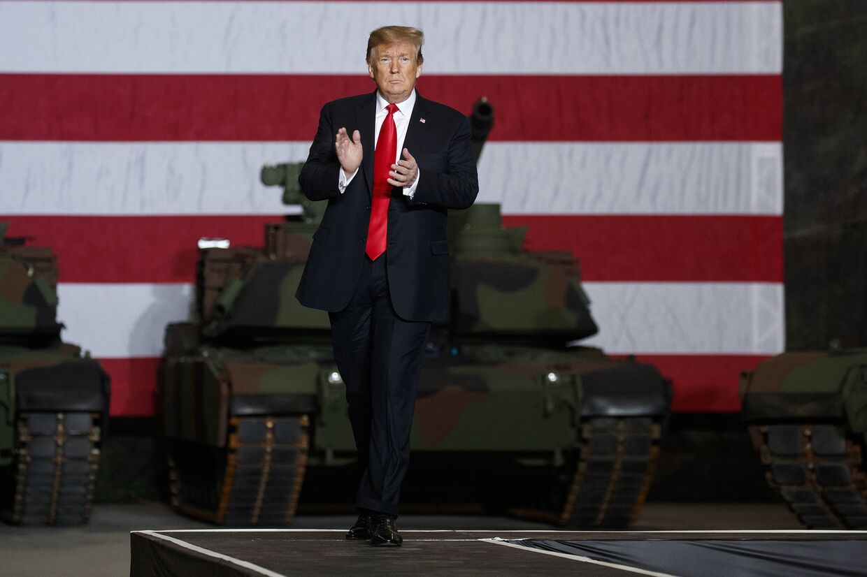 Президент Дональд Трамп выступает на заводе Lima Army Tank в Лиме