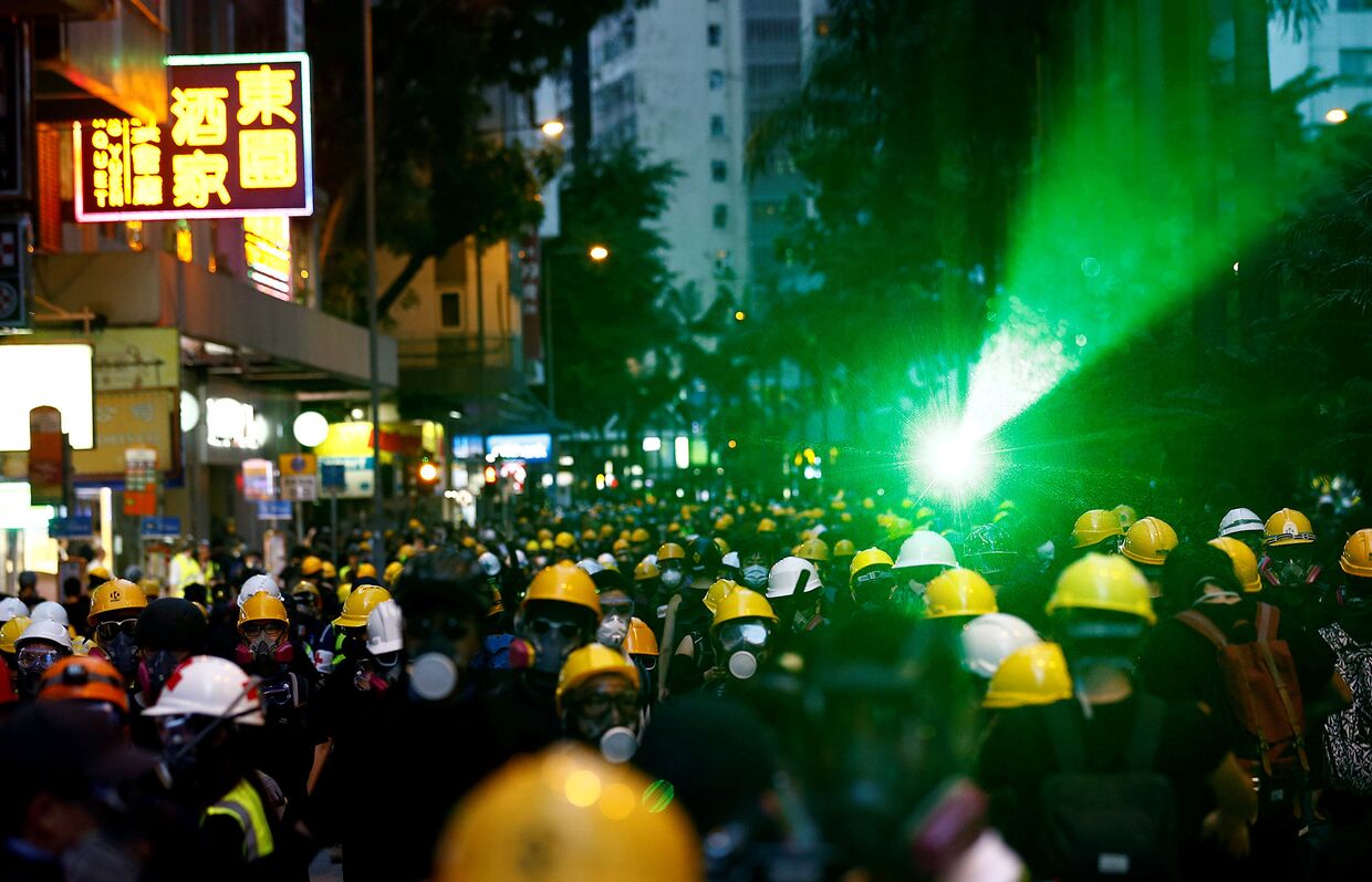Протестующие против законопроекта об экстрадиции в Гонконге