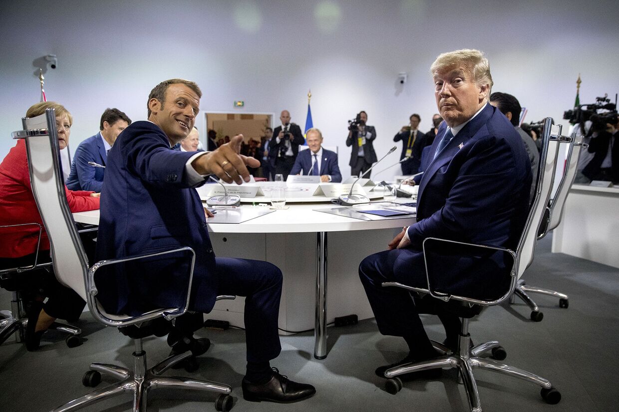 Президент Франции Эммануэль Макрон и президент США Дональд Трамп