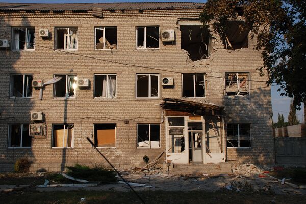 Разрушенное здание в городе Иловайске Донецкой области Разрушенное здание в городе Иловайске Донецкой области