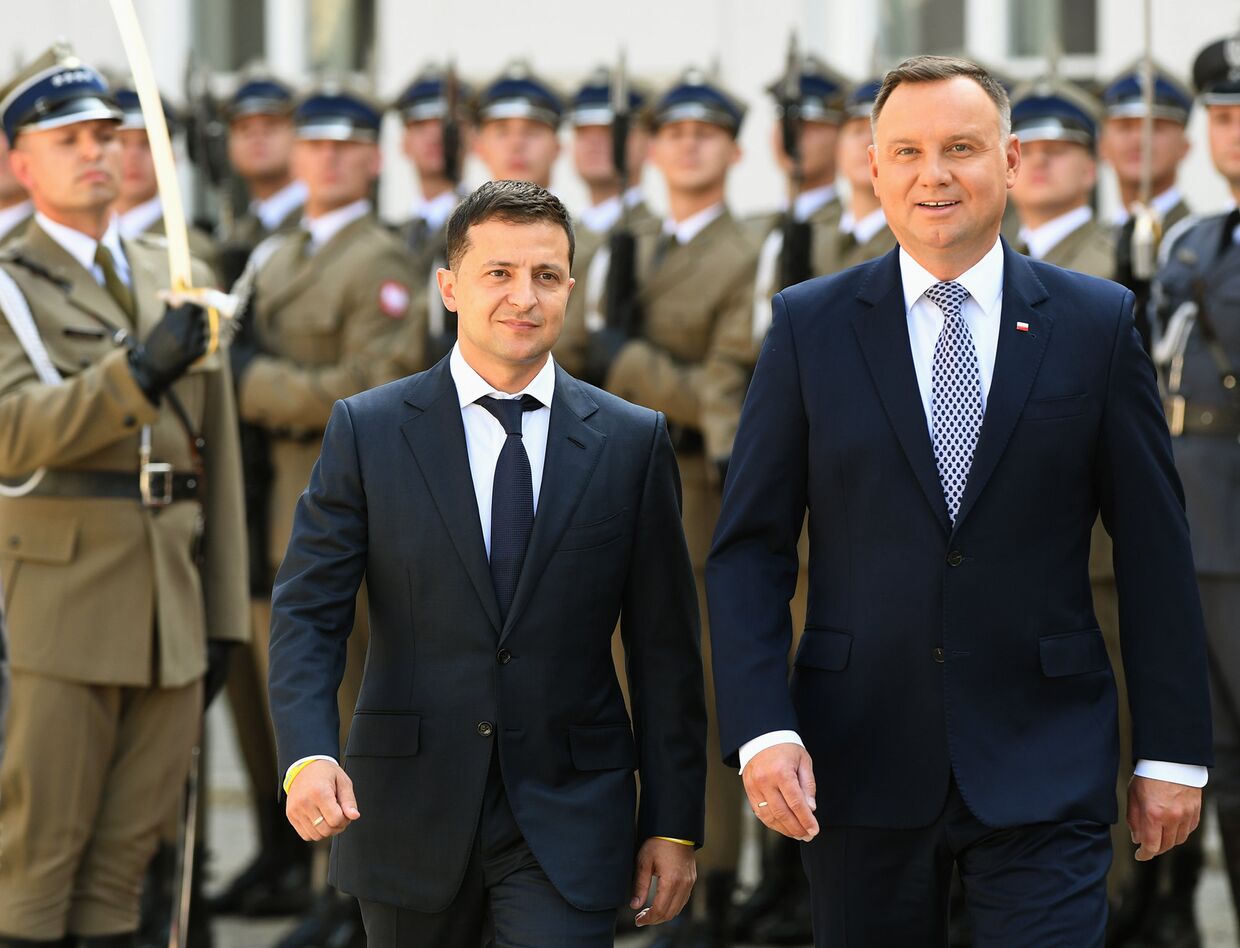 Президент Польши Анджей Дуда и президент Украины Владимир Зеленский в Варшаве