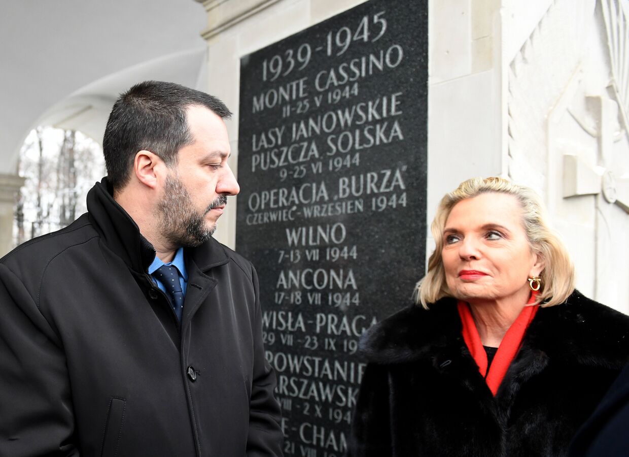 Анна Мария Андерс, посол Польши в Италии, с министром внутренних дел Маттео Сальвини