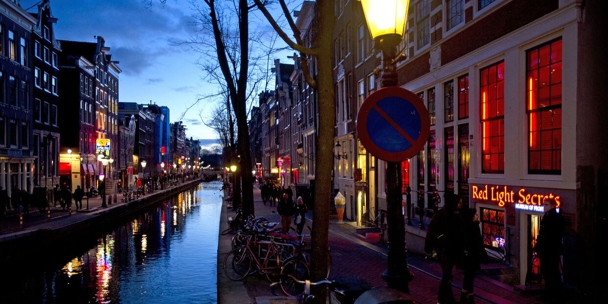 Секс-туризм под угрозой. С улицы красных фонарей в Амстердаме могут исчезнуть все бордели