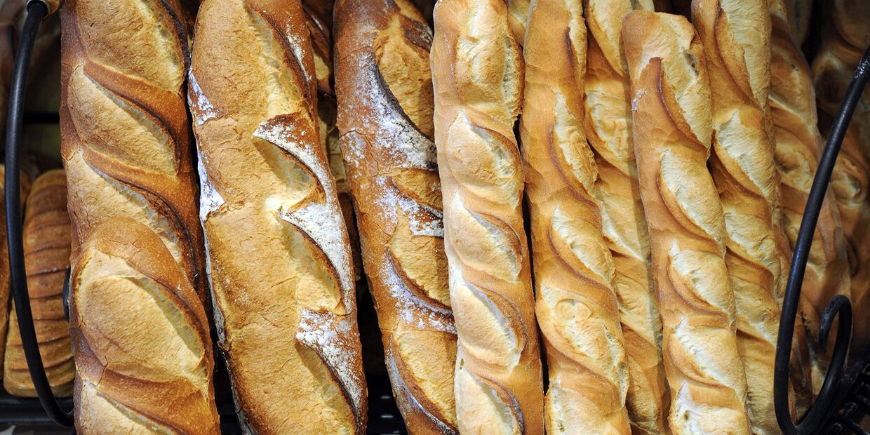 Хлеб в пекарне