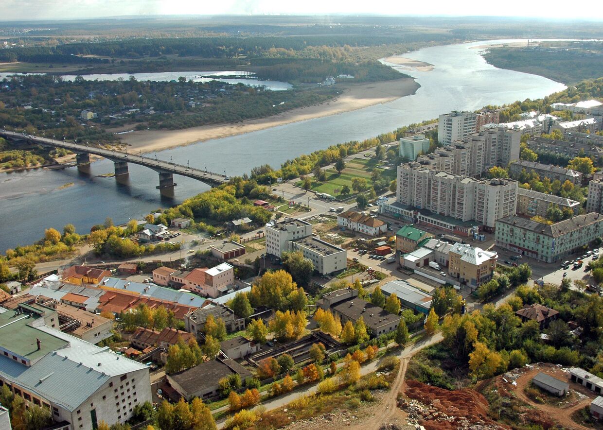 Новый мост через реку Вятку в г. Кирове.