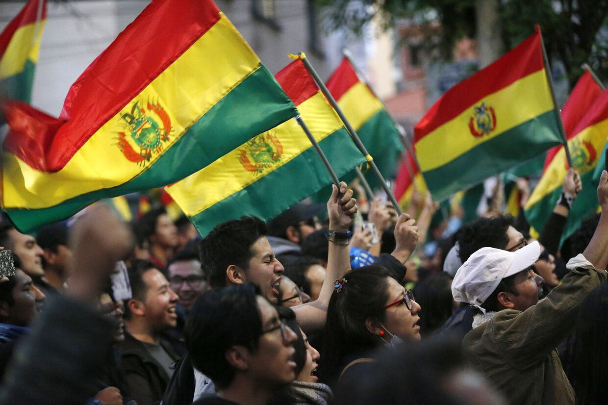 Участники аптиправительственной демонстрации в Ла-Пасе, Боливия