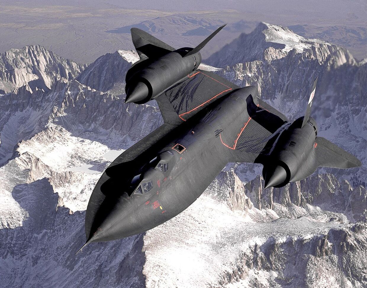 Стратегический сверхзвуковой разведчик ВВС США Lockheed SR-71