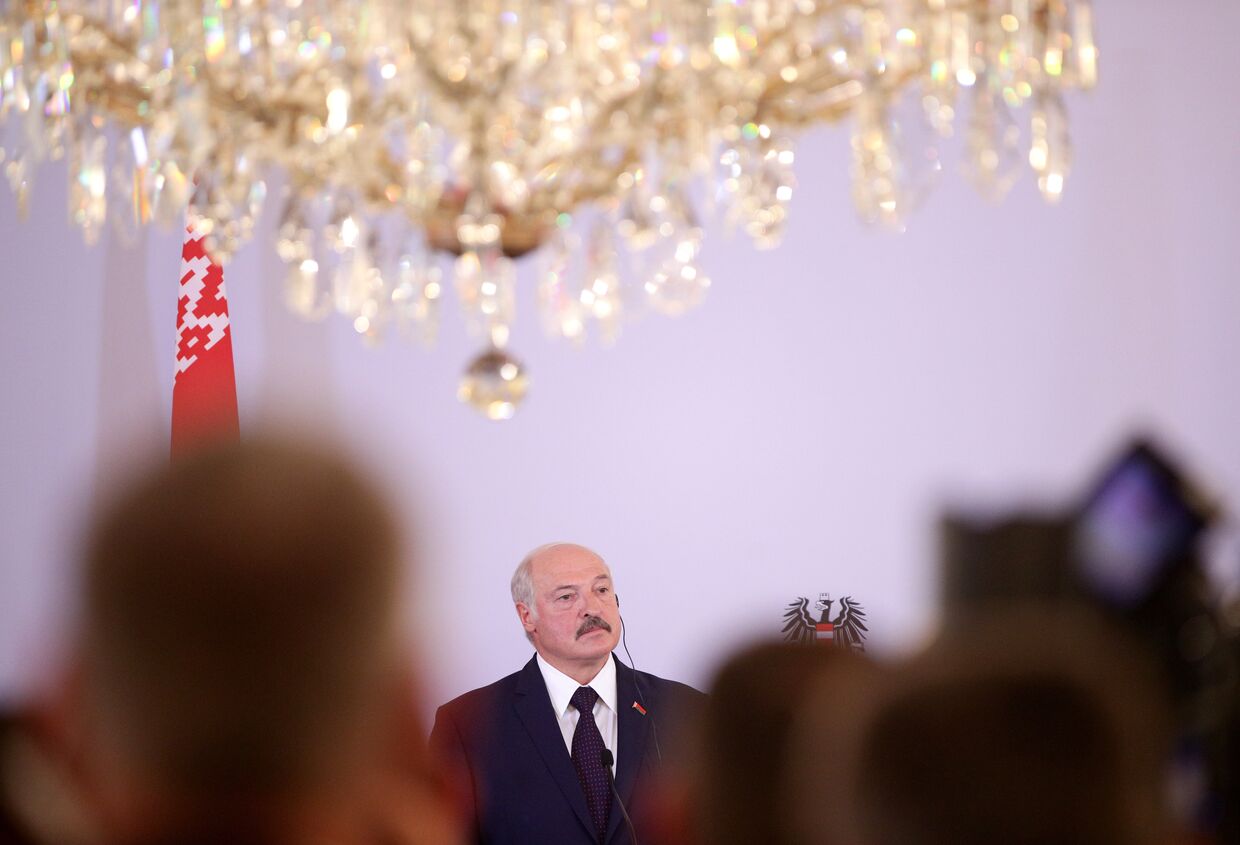Александр Лукашенко во время визита в Вену, Австрия