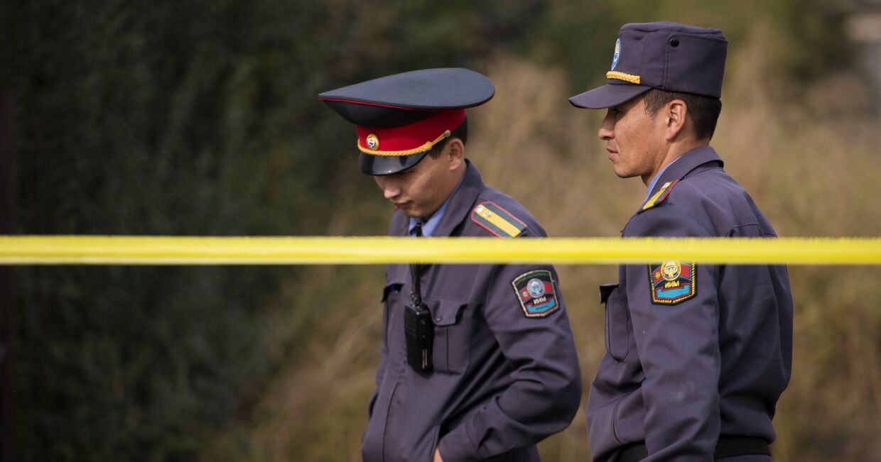 Сотрудники правоохранительных органов Киргизии