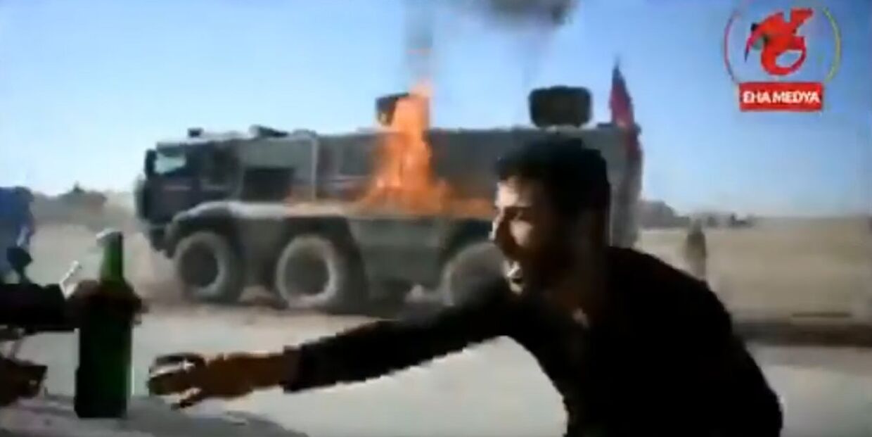 Поджог российского патруля в Сирии