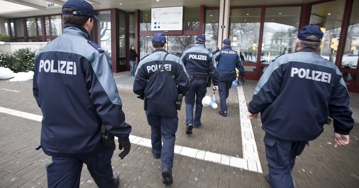 Полицейские в Швейцарии