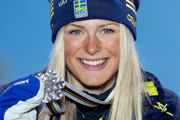 Шведская лыжница Фрида Карлссон