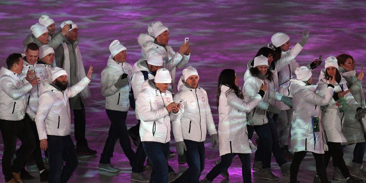 Российские спортсмены на церемонии закрытия XXIII зимних Олимпийских игр в Пхенчхане