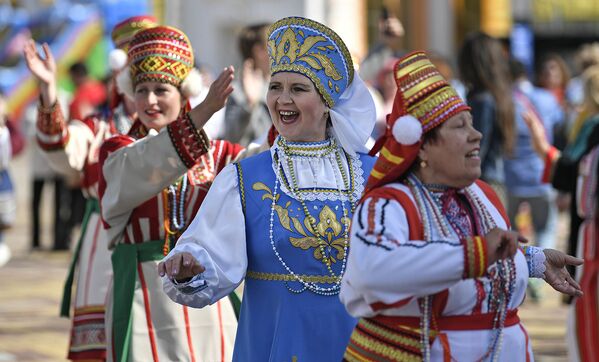 Участницы праздника во время Чемпионата мира по футболу в Саранске