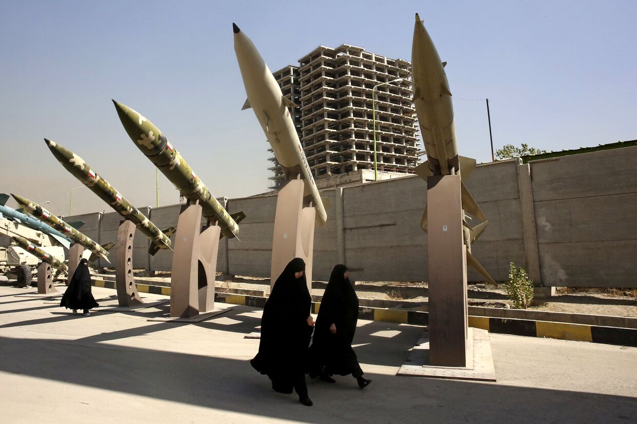 Женщины в Тегеране, Иран