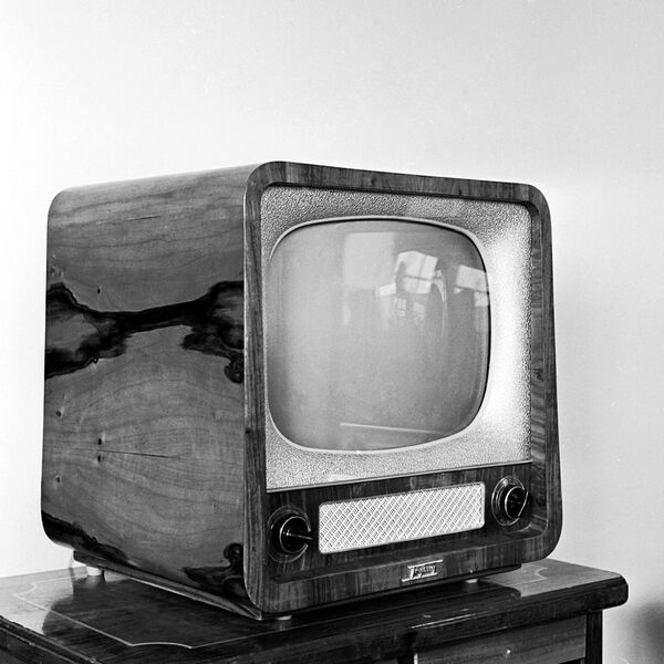 Советский телевизор Рубин. 1958 г. Московский телевизионный завод