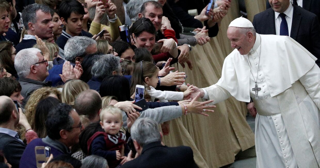 Папа Римский Франциск во время специальной аудиенции в Ватикане