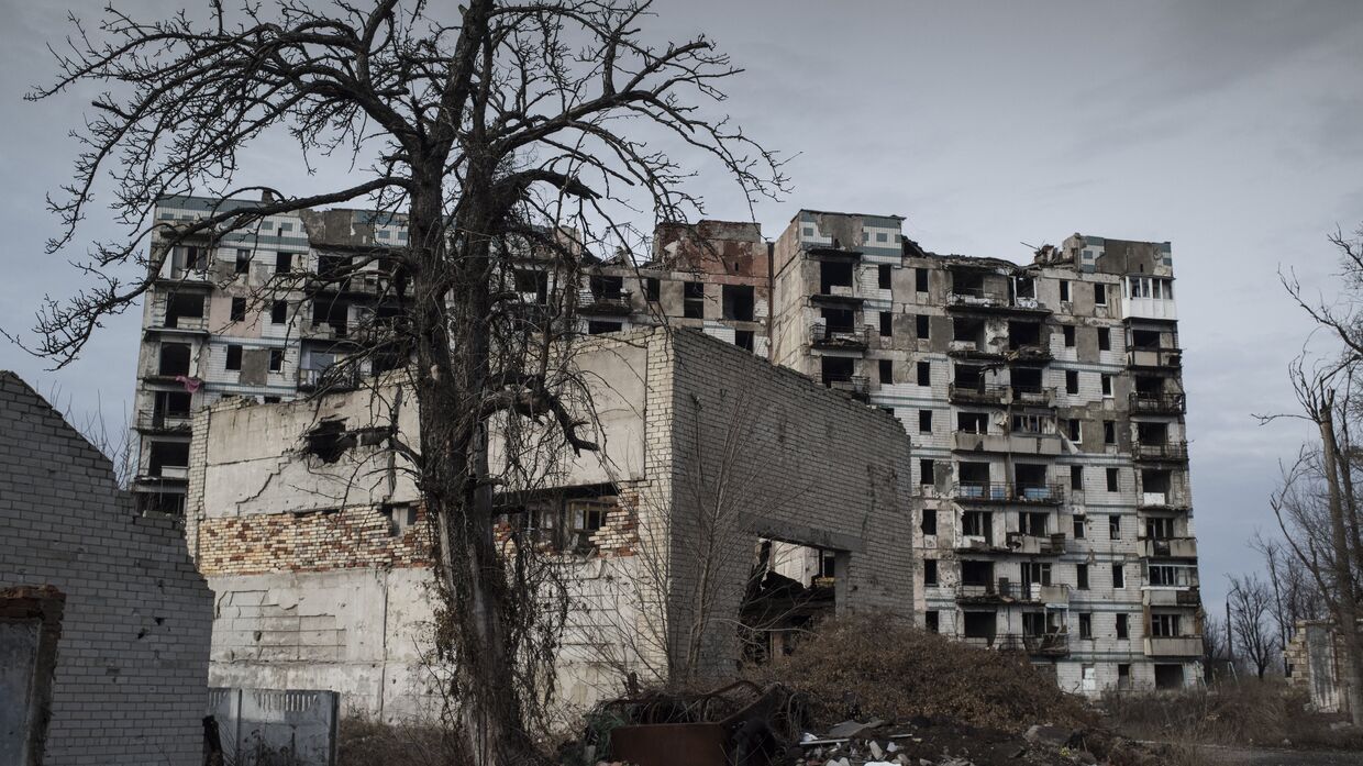 Разрушенные здания в Киевском районе Донецка