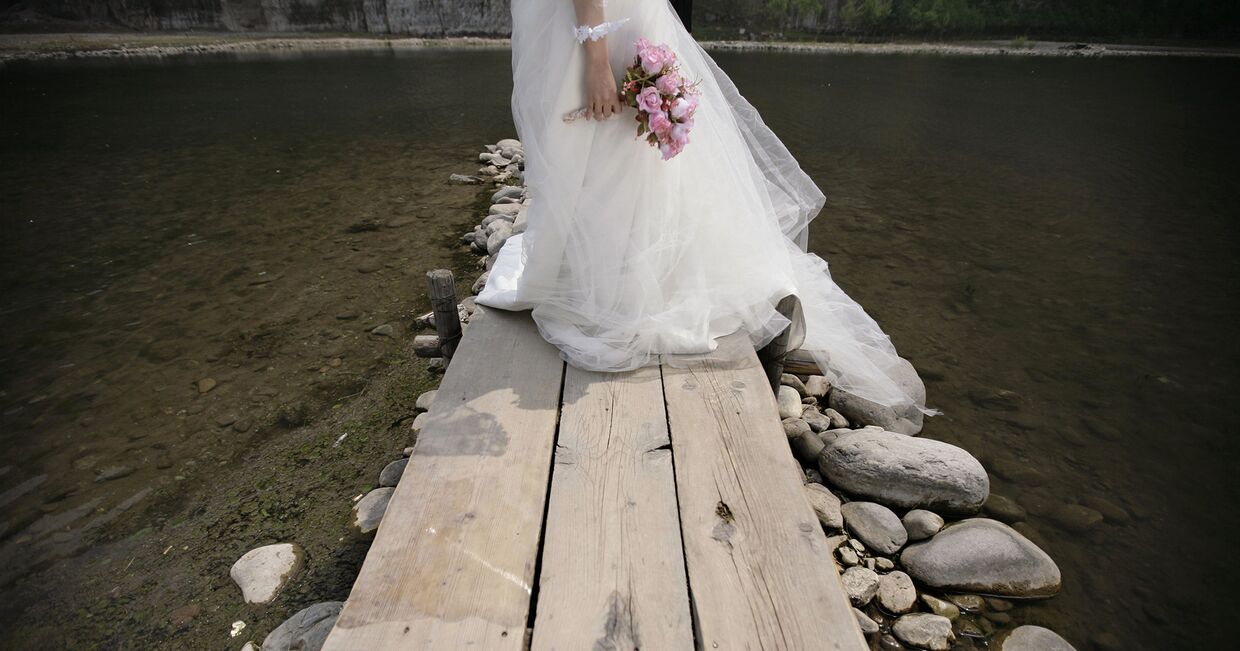 Невеста в городе Шиду, Китай