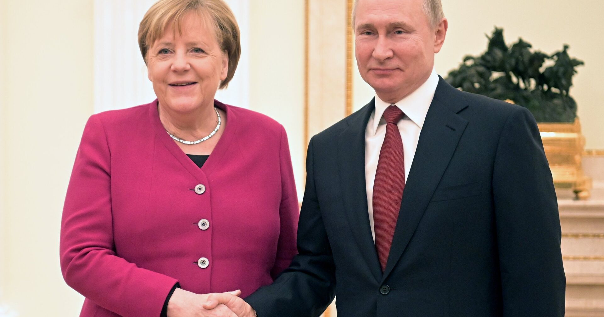 Встреча президента РФ В. Путина с канцлером Германии А. Меркель - ИноСМИ, 1920, 30.09.2020