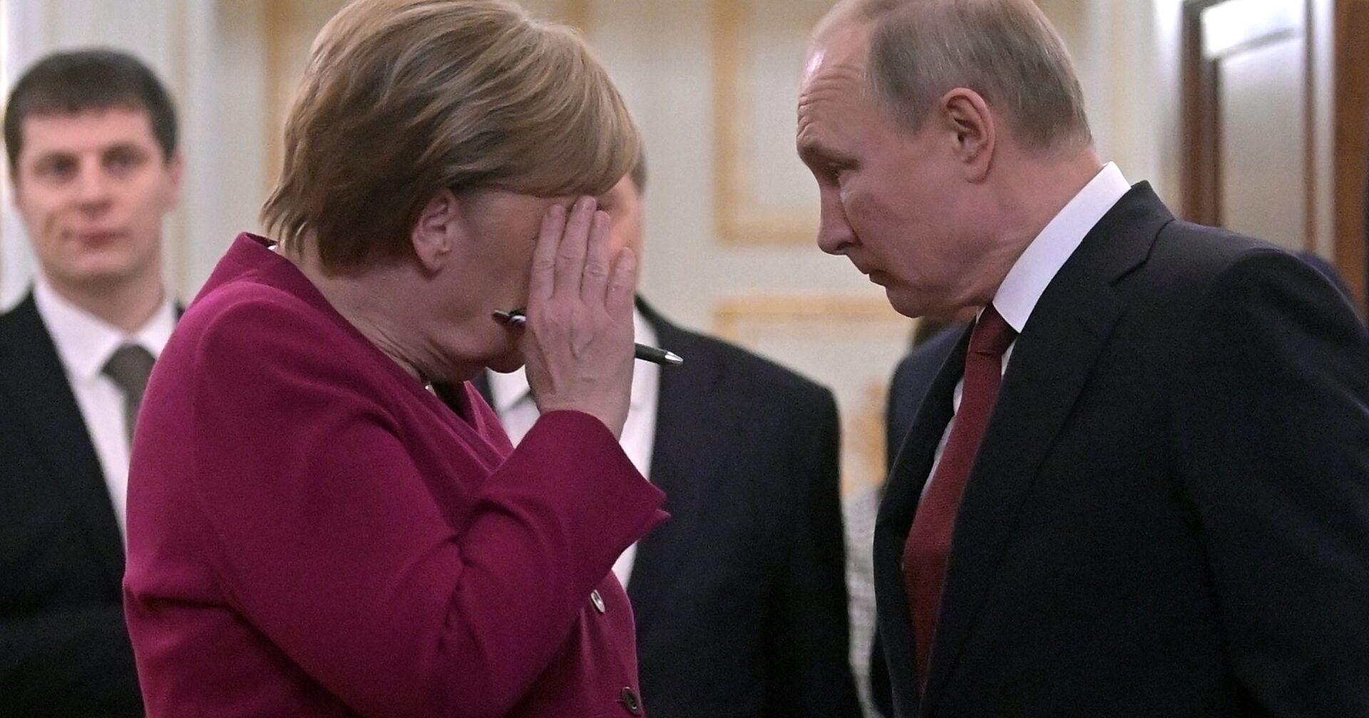 Встреча президента РФ В. Путина с канцлером Германии А. Меркель - ИноСМИ, 1920, 05.02.2021