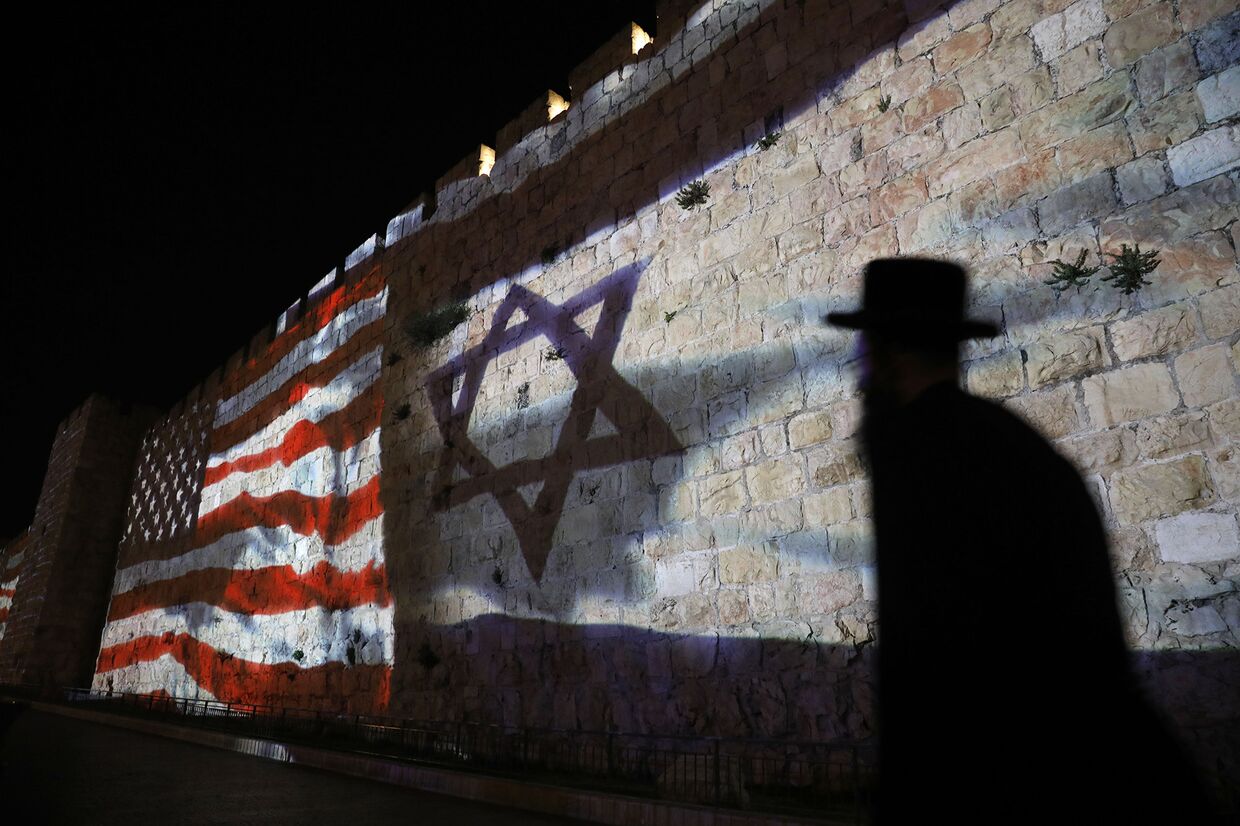 Флаги США и Израиля в Иерусалиме