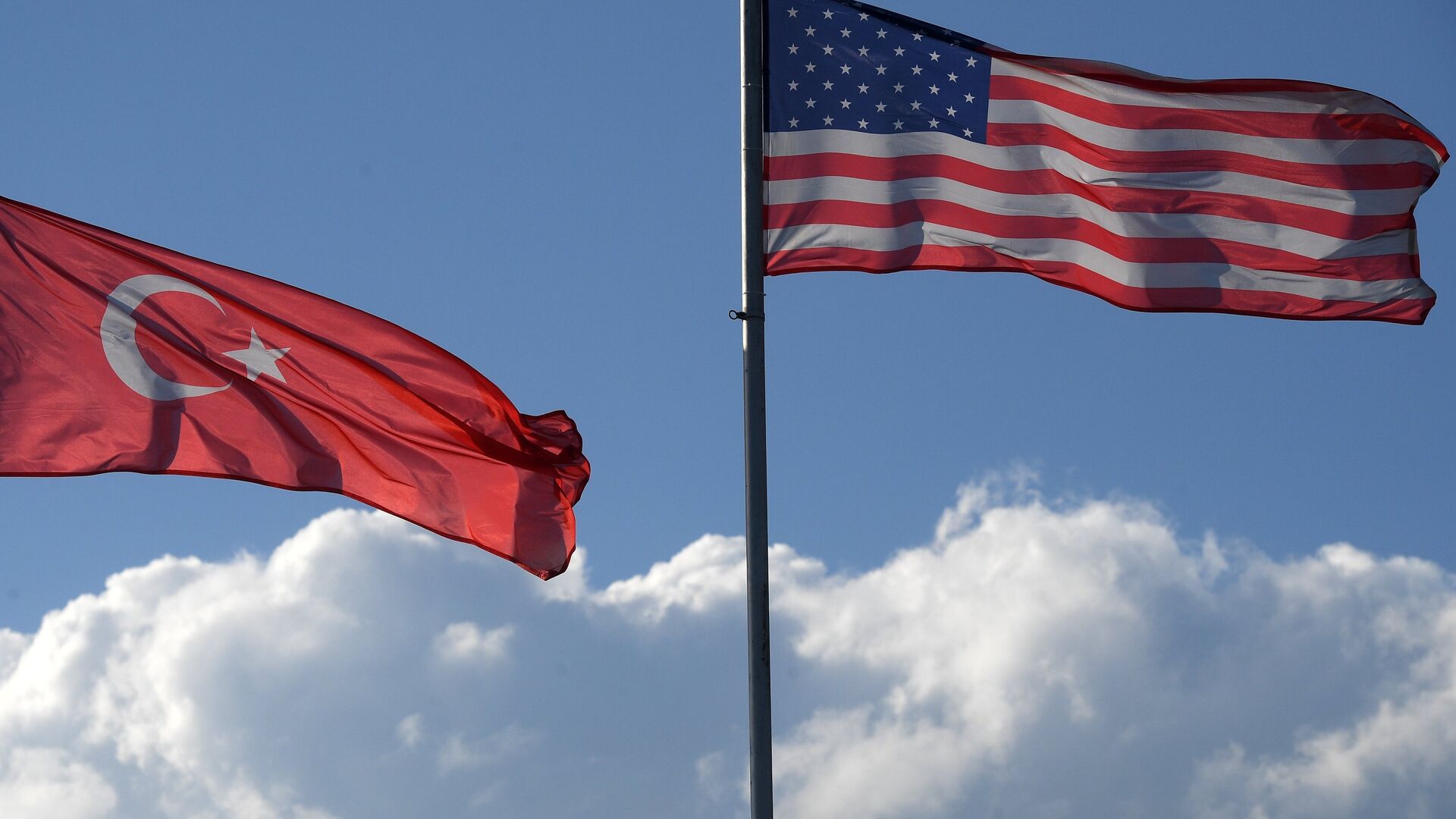 Флаги США и Турции - ИноСМИ, 1920, 14.02.2023