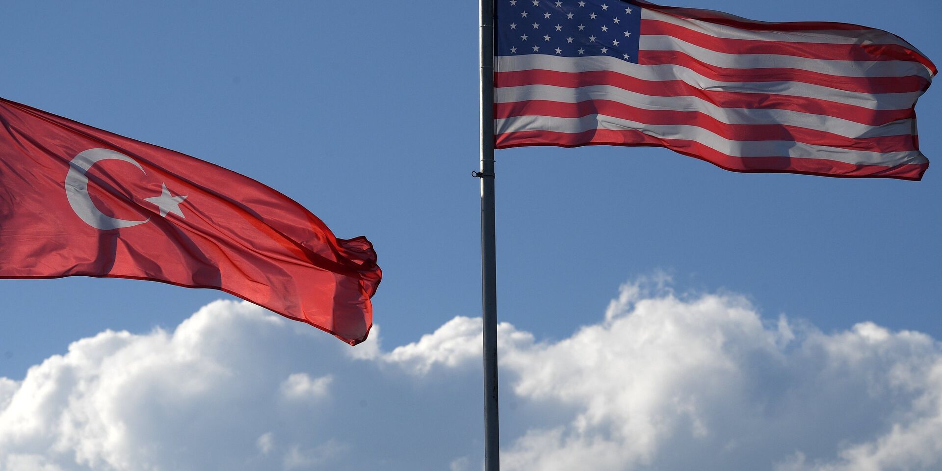 Флаги США и Турции - ИноСМИ, 1920, 09.02.2023
