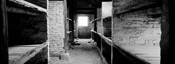 Спальные места в бараках для заключенных в Освенциме
