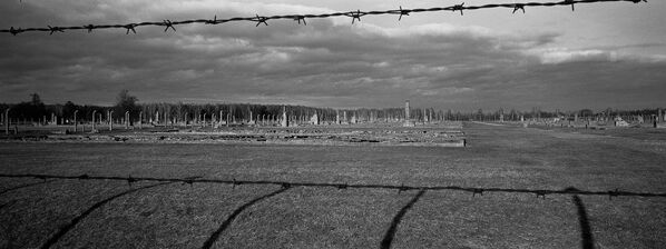 Развалины казарм для заключенных в Освенциме