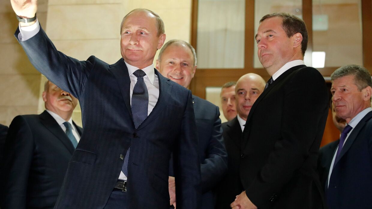 Владимир Путин и Дмитрий Медведев в Сочи