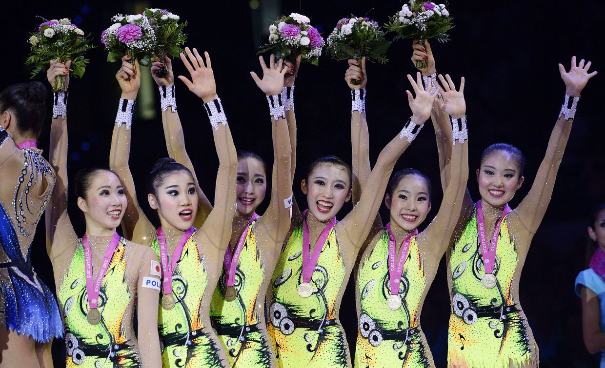 Сборная Японии по художественной гимнастике на чемпионате мира в Штутгарте, Германия