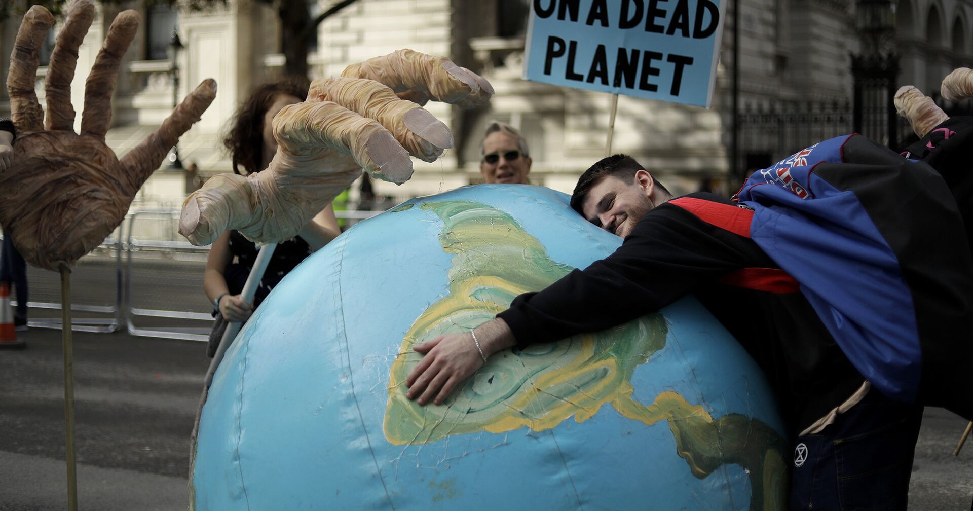 Протестующий против изменения климата в Лондоне - ИноСМИ, 1920, 29.10.2021