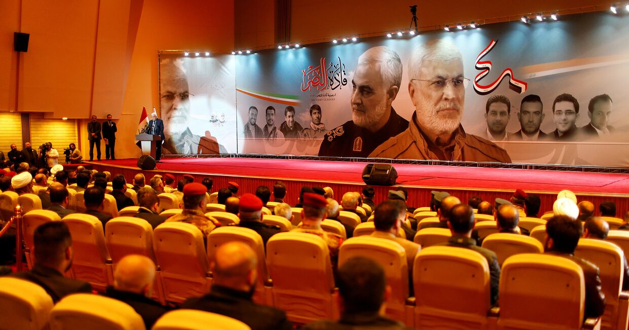 Участники дня памяти Касема Сулеймани в Багдаде, Ирак