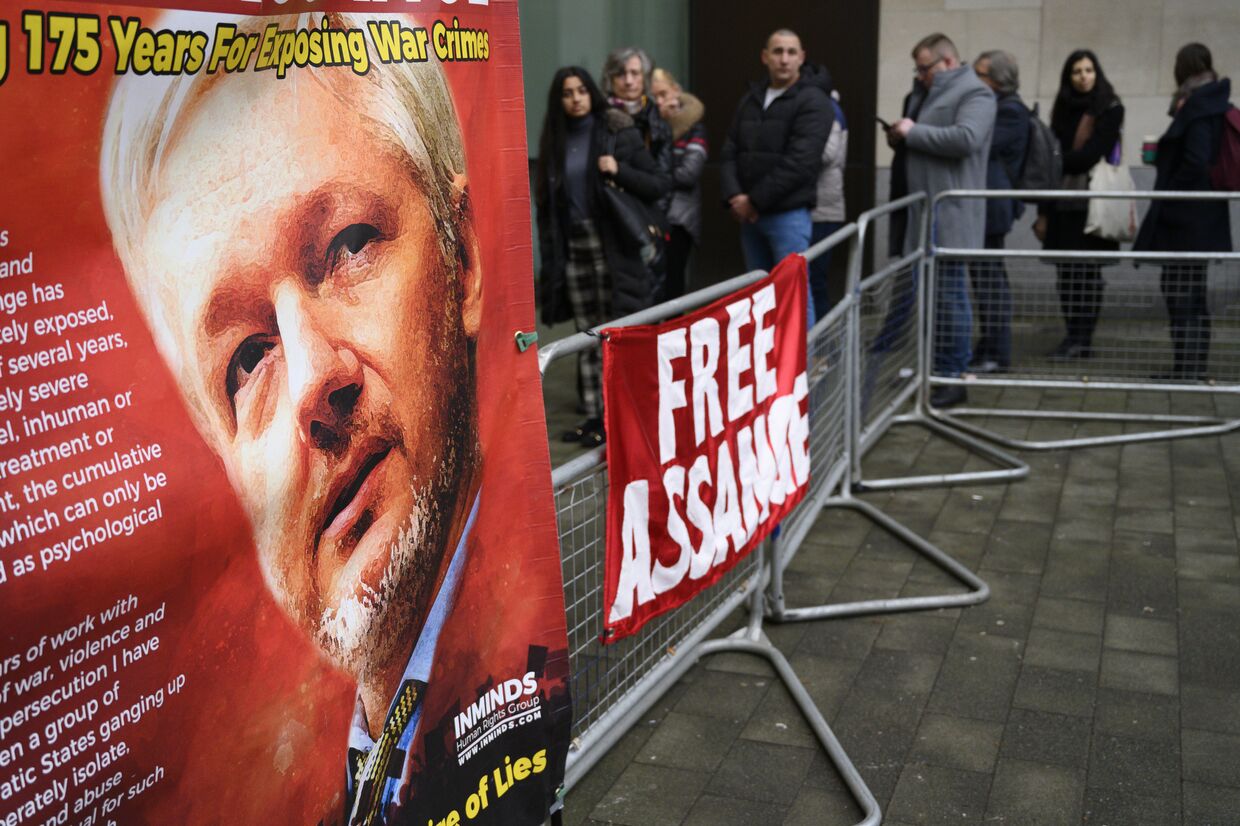 Акция в поддержку Дж. Ассанжа в Лондоне