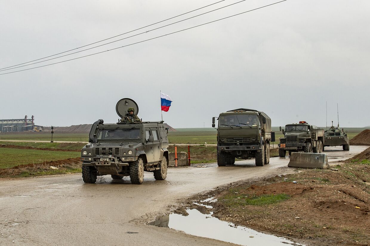 Российский военный конвой в сирийской провинции Хасаке