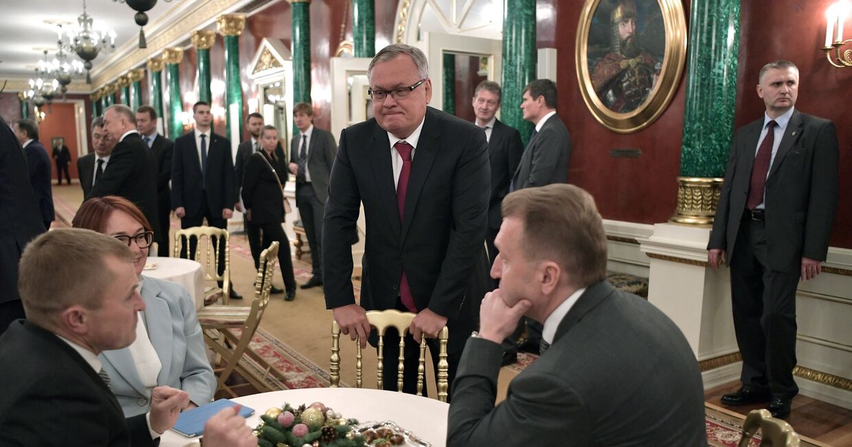 Президент РФ В. Путин провел встречу с представителями российского бизнеса