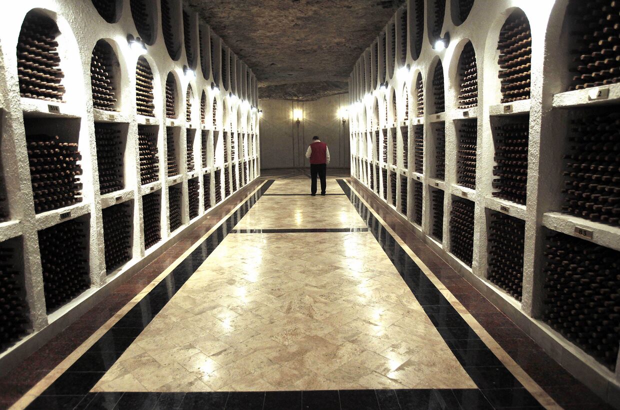 Коллекция марочных вин в Криковских винных подвалах, Молдова