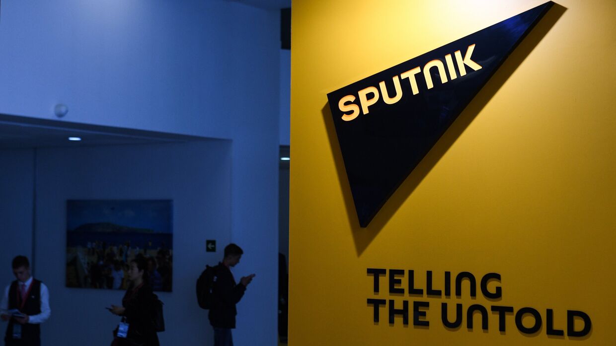 Логотип международного информационного агентства и радио Sputnik