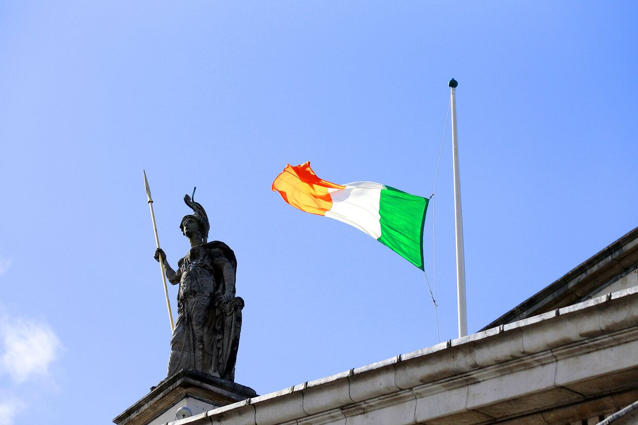 Ирландский флаг в Дублине