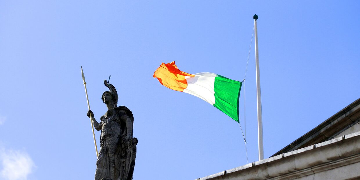 Ирландский флаг в Дублине