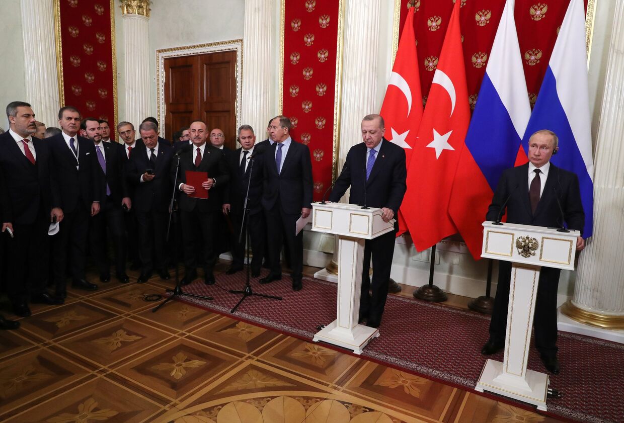 Президент РФ В. Путин встретился с президентом Турции Р. Эрдоганом
